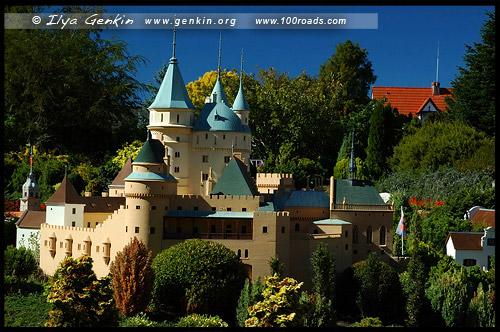 Замок Бойнице, Chateau of Bojnice, Словакия, Slovakia, Зеленый сад Кокингтон, Cockington Green Gardens, Канберра, Canberra, Австралийская столичная территория, ACT, Австралия, Australia