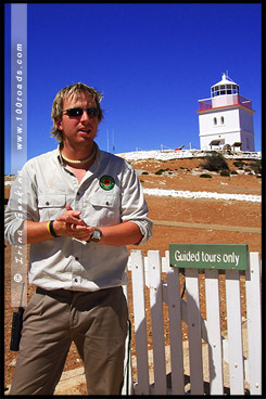 Гид, Guide, Маяк Мыс Борда, Cape Borda Lighthouse, Остров Кенгуру, Kangaroo Island, Южная Australia, South Australia, Австралия, Australia