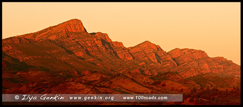 Пик Святой Марии, St. Marys Peak, Вилпена Поунд, Wilpena Pound, Северная цепь гор Флиндерс, Northern Flinders Ranges, Аутбек, Аутбэк, Outback, Южная Australia, South Australia, Австралия, Australia