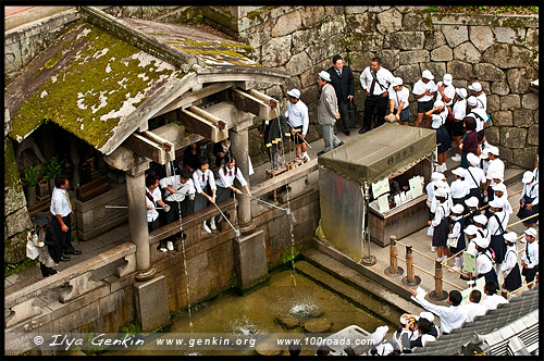 Водопад Отова, Otowa-No-Taki, 音羽の瀧, Киёмидзудэра, Kiyomizu-dera, 清水寺, Хигасияма, Higashiyama ,東山区, Киото, Kyoto, 京都市, Кансай, Kansai, 関西地方, Хонсю, Honshu Island, 本州, Япония, Japan, 日本