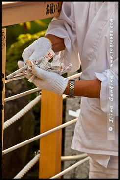 Дзисю-дзиндзя, Jishu-jinja, 地主神社, Киёмидзудэра, Kiyomizu-dera, 清水寺, Хигасияма, Higashiyama ,東山区, Киото, Kyoto, 京都市, Кансай, Kansai, 関西地方, Хонсю, Honshu Island, 本州, Япония, Japan, 日本