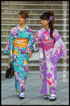 Девушки в кимоно, Японки в кимоно, кимоно, 着物, kimono, Kiyomizu-dera, 清水寺, Хигасияма, Higashiyama ,東山区, Киото, Kyoto, 京都市, Кансай, Kansai, 関西地方, Хонсю, Honshu Island, 本州, Япония, Japan, 日本