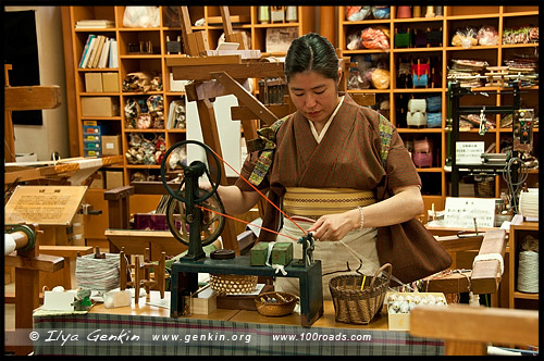 Текстильный Центр Нисидзин, Nishijin Textile Center, Nishijin-Ori Kaikan, 西陣織会館, Камигё-ку, Kamigyo-ку, 上京区, Киото, Kyoto, 京都市, регион Кансай, Kansai, Хонсю, Honshu Island, 本州, Япония, Japan, 日本