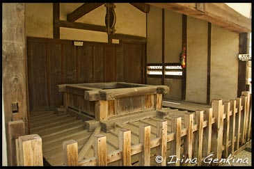 Колодец Ikaku yagura, Замок Химедзи, Himeji Castle