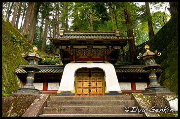 Ворота Кока-мон, Kouka-mon, Тайю-ин-бё, Taiyu-in-byo, Taiyu-in Reibyo, 大猷院霊廟, Никко, Nikko, 日光, Регион Канто, Kanto Region, 関東地方, Хонсю, Honshu Island, 本州, Япония, Japan, 日本