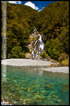 Водопад Фантейл, Fantail Falls, Mt Aspiring National Park, Южный остров, South Island, Новая Зеландия, New Zealand