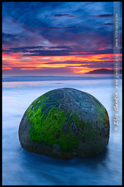 Валуны Моераки, Moeraki Boulders, пляж Коекохе, Koekohe Beach, район Отаго, Otago, Южный остров, South Island, Новая Зеландия, New Zealand